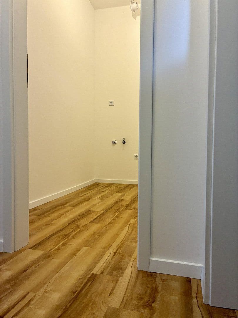 Pronájem bytu 5+1 141 m², Friedrich-Wilhelm-Straße 38, Braunschweig, Dolní Sasko Pronájem bytu 5+1 141 m², Friedrich-Wilhelm-Straße 38, Braunschweig, Dolní Sasko