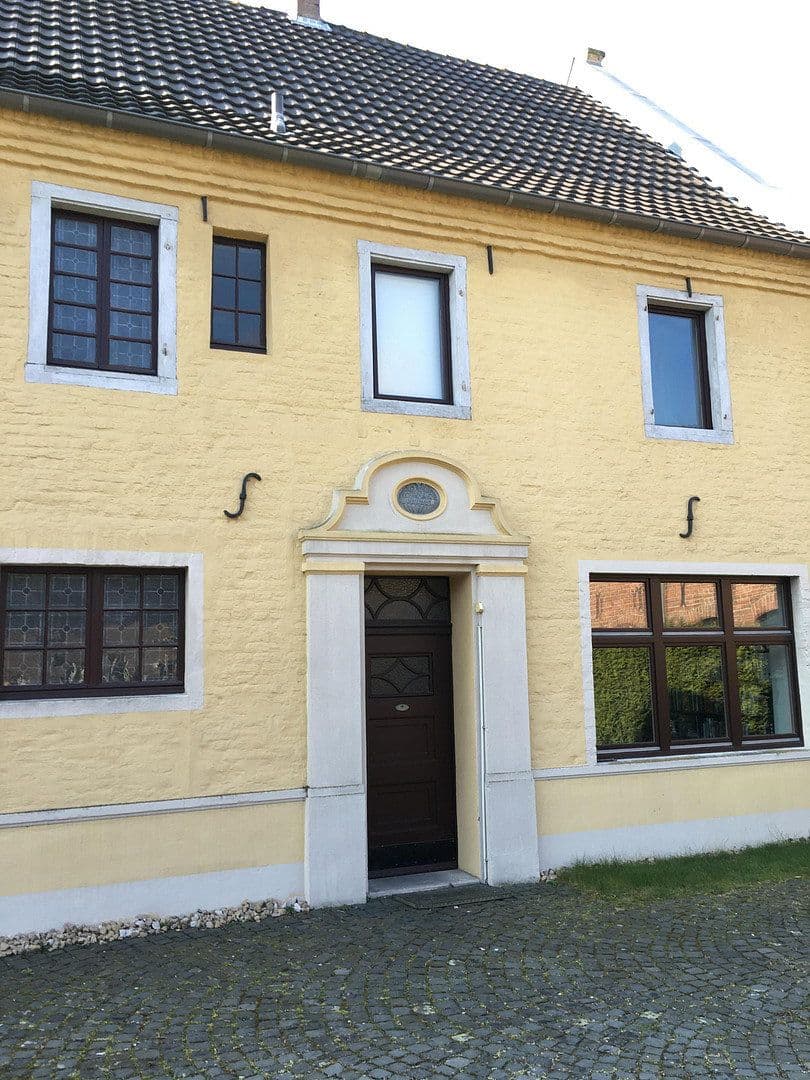 Prodej domu 322 m², pozemek 504 m², Pulheim, Severní Porýní-Vestfálsko Prodej domu 322 m², pozemek 504 m², Pulheim, Severní Porýní-Vestfálsko