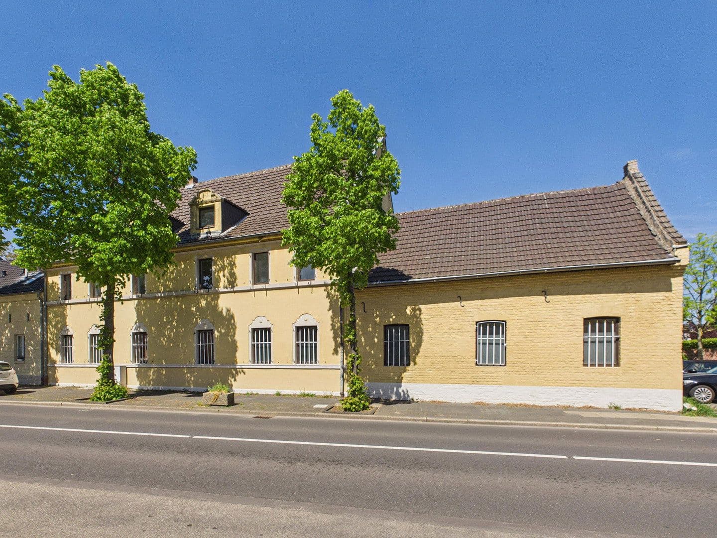 Prodej domu 322 m², pozemek 504 m², Pulheim, Severní Porýní-Vestfálsko Prodej domu 322 m², pozemek 504 m², Pulheim, Severní Porýní-Vestfálsko