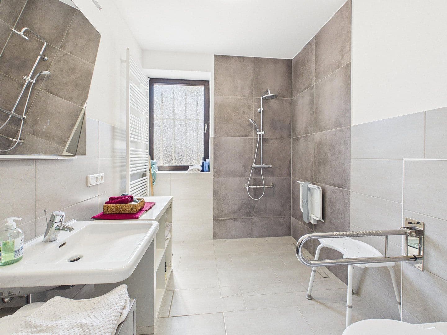 Prodej domu 322 m², pozemek 504 m², Pulheim, Severní Porýní-Vestfálsko Prodej domu 322 m², pozemek 504 m², Pulheim, Severní Porýní-Vestfálsko