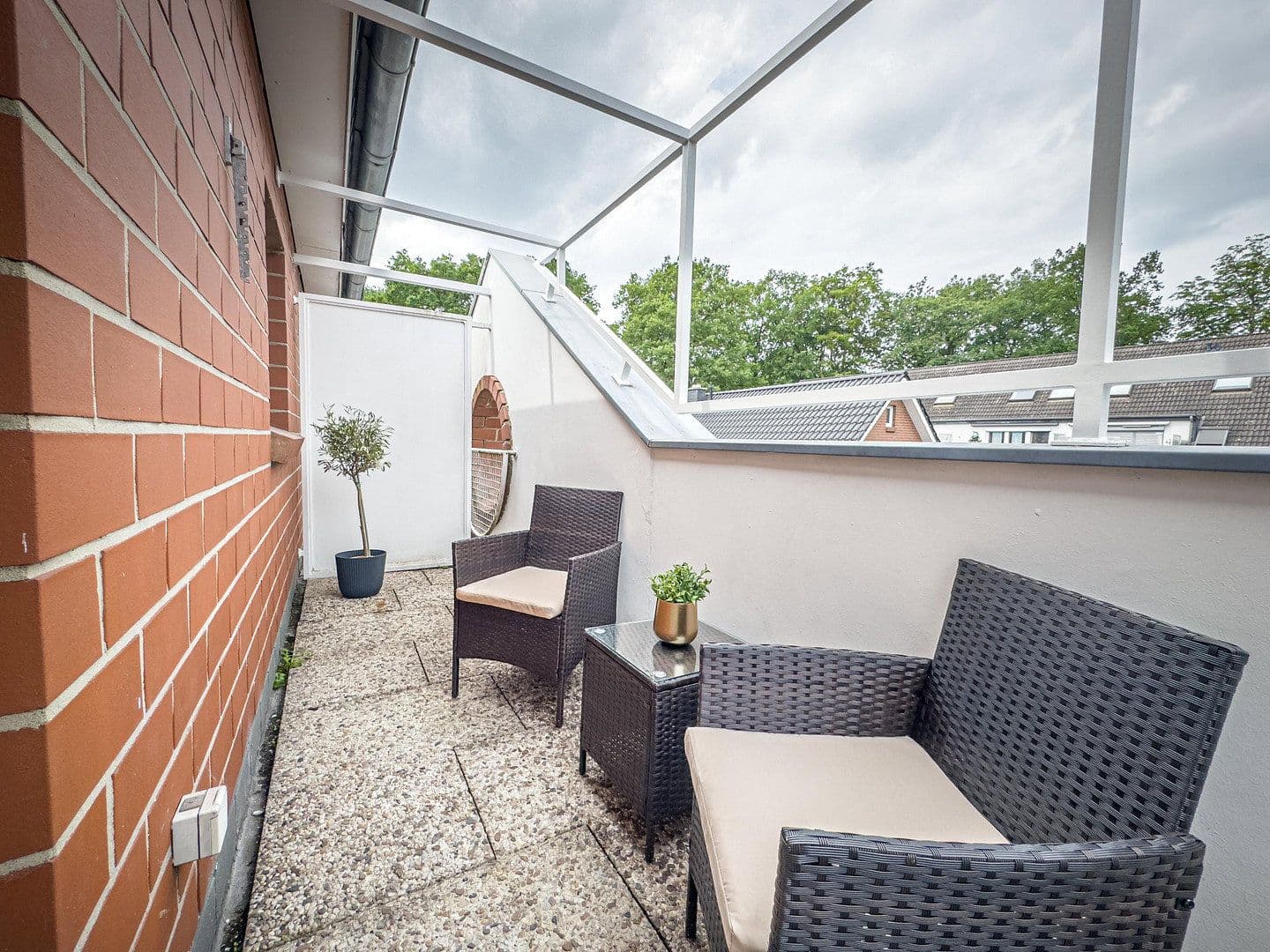 Prodej domu 88 m², pozemek 240 m², Grambker Heerstraße 118A, Bremen, Bremen Prodej domu 88 m², pozemek 240 m², Grambker Heerstraße 118A, Bremen, Bremen