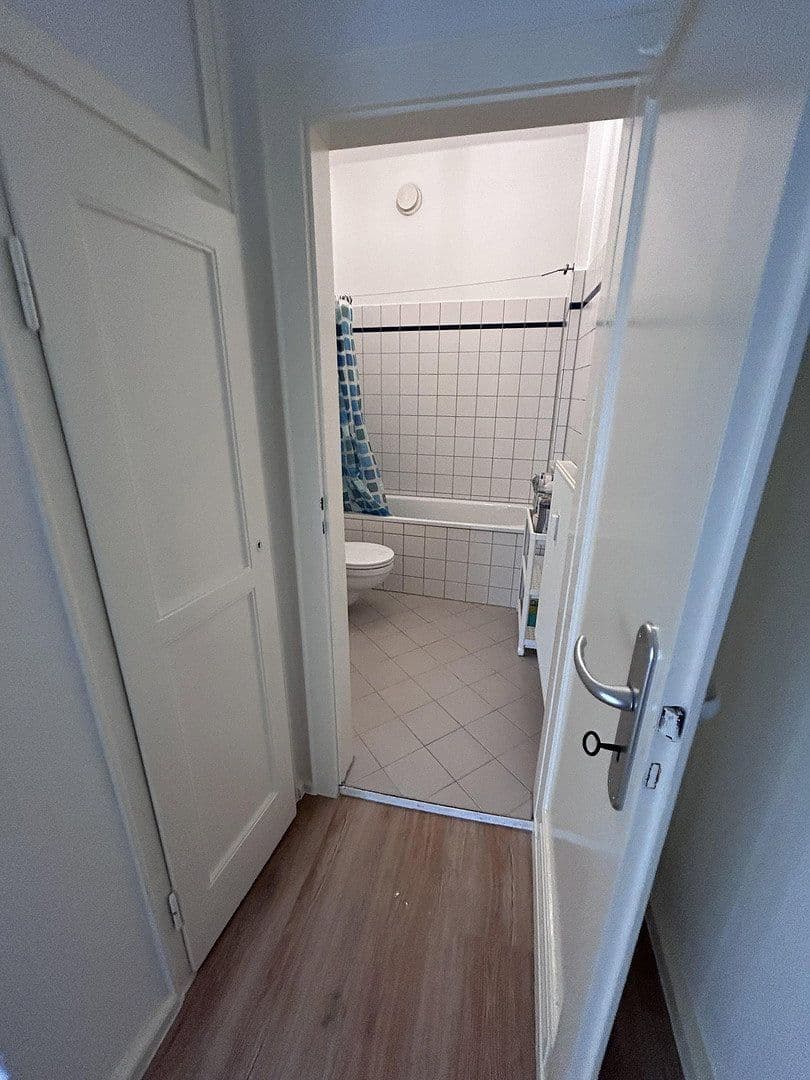 Pronájem bytu 1+kk 58 m², Weserstraße 28, Berlin, Berlín Pronájem bytu 1+kk 58 m², Weserstraße 28, Berlin, Berlín