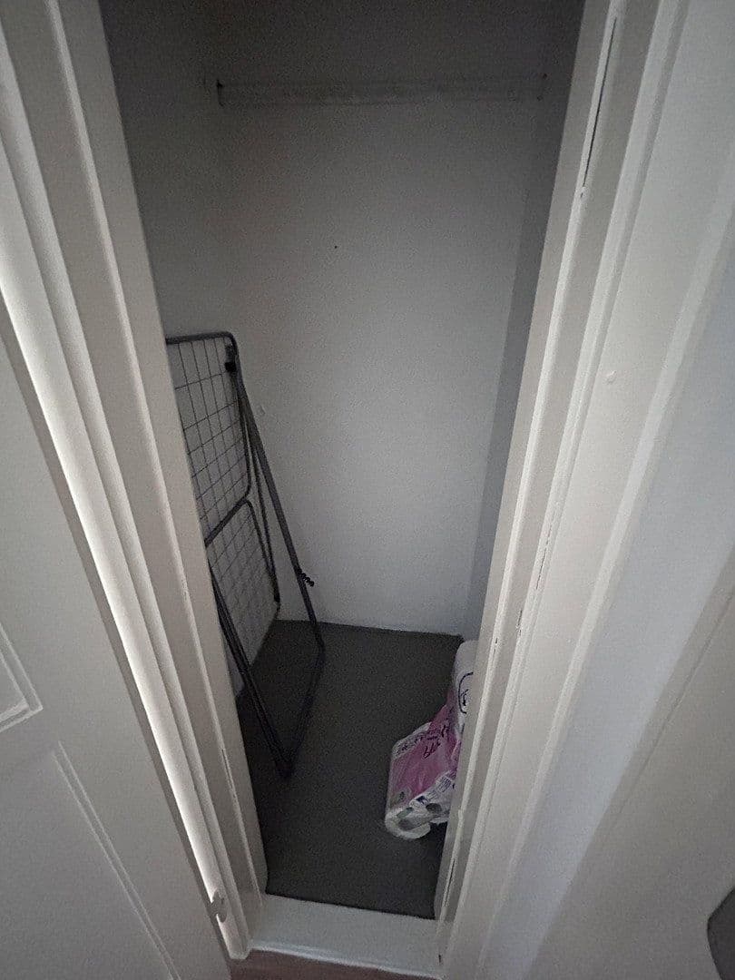Pronájem bytu 1+kk 58 m², Weserstraße 28, Berlin, Berlín Pronájem bytu 1+kk 58 m², Weserstraße 28, Berlin, Berlín
