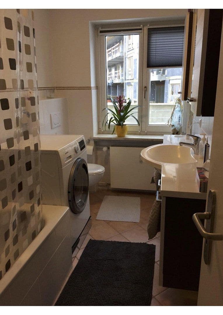 Prodej bytu 2+1 66 m², Alte Tegernseer Str. 12, Hausham, Bavorsko Prodej bytu 2+1 66 m², Alte Tegernseer Str. 12, Hausham, Bavorsko
