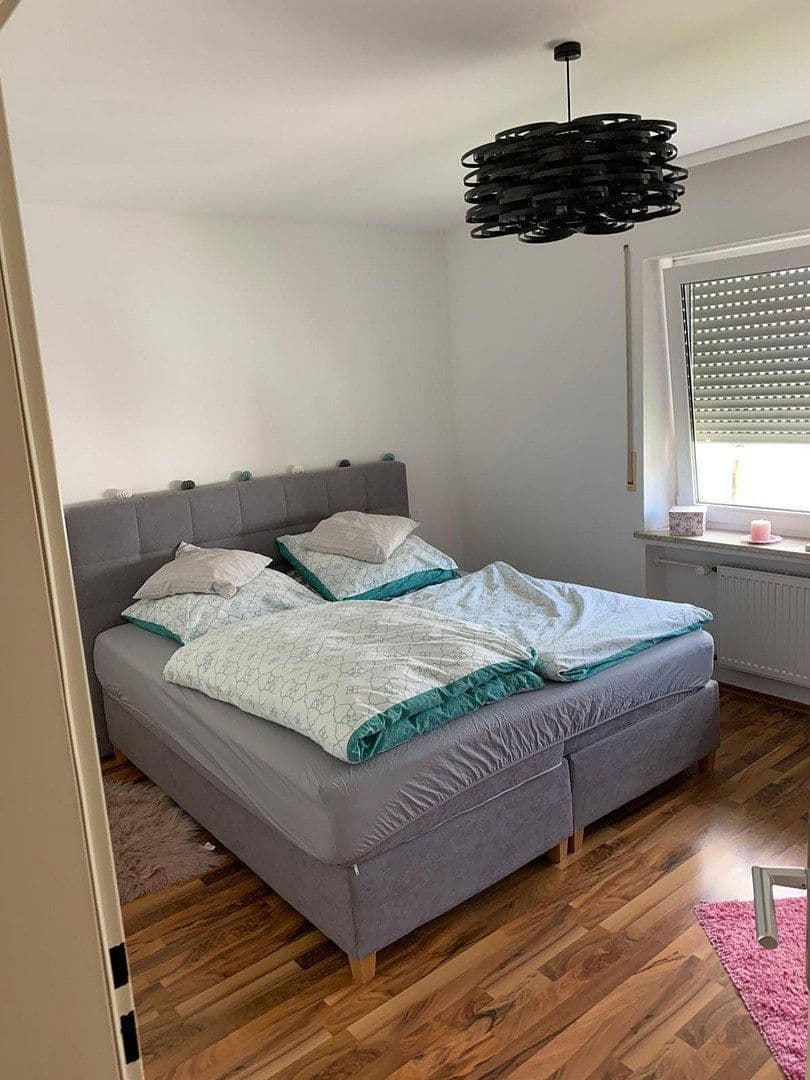 Prodej bytu 2+1 66 m², Alte Tegernseer Str. 12, Hausham, Bavorsko Prodej bytu 2+1 66 m², Alte Tegernseer Str. 12, Hausham, Bavorsko