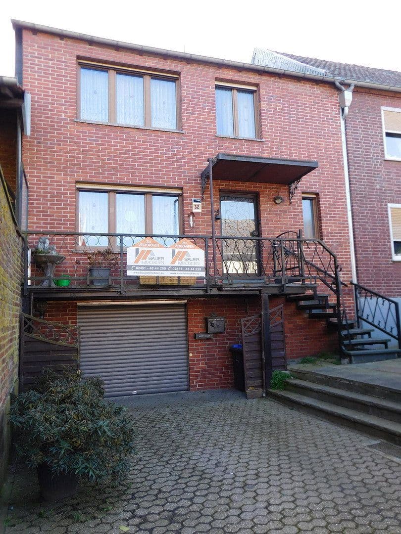 Prodej domu 96 m², pozemek 290 m², Kreuzstrasse 32, Baesweiler, Severní Porýní-Vestfálsko Prodej domu 96 m², pozemek 290 m², Kreuzstrasse 32, Baesweiler, Severní Porýní-Vestfálsko