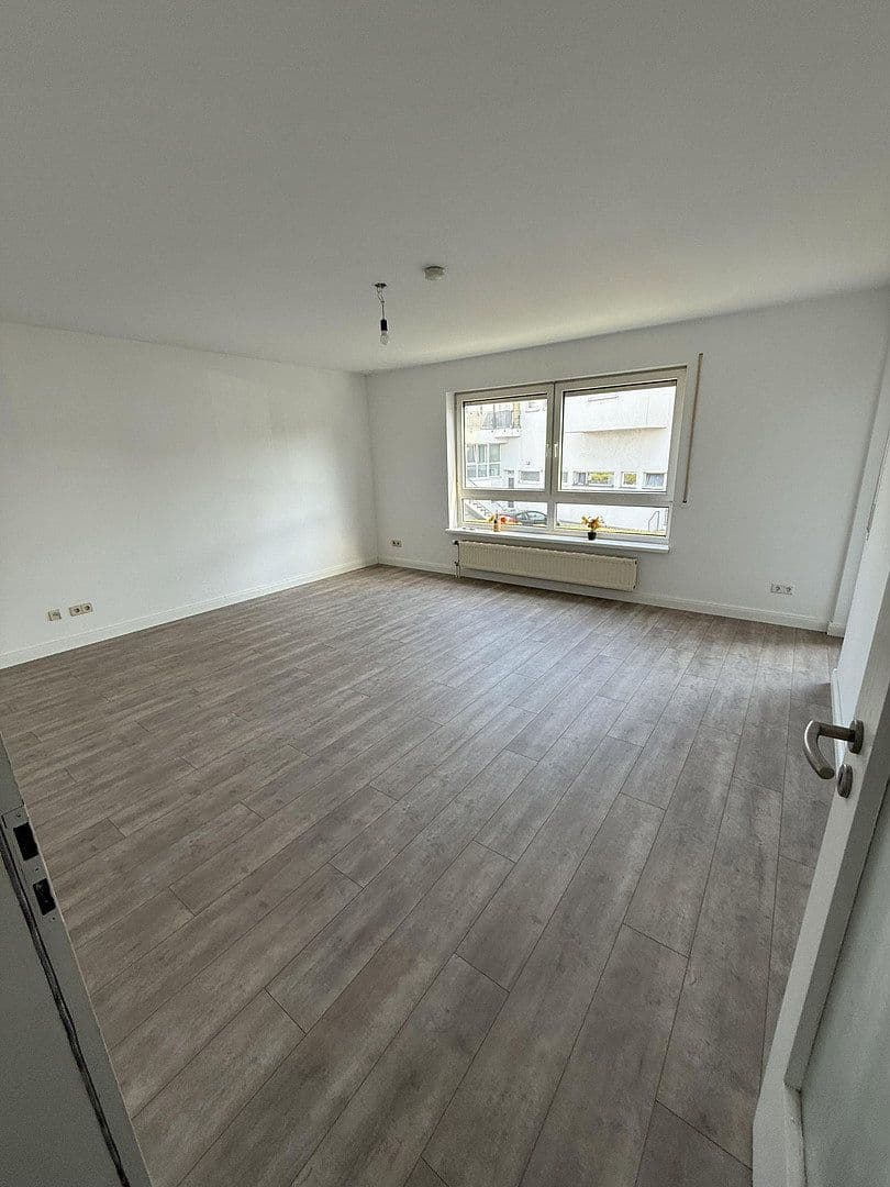 Pronájem bytu 3+1 76 m², Berliner Ring 119, Bensheim, Hessen Pronájem bytu 3+1 76 m², Berliner Ring 119, Bensheim, Hessen