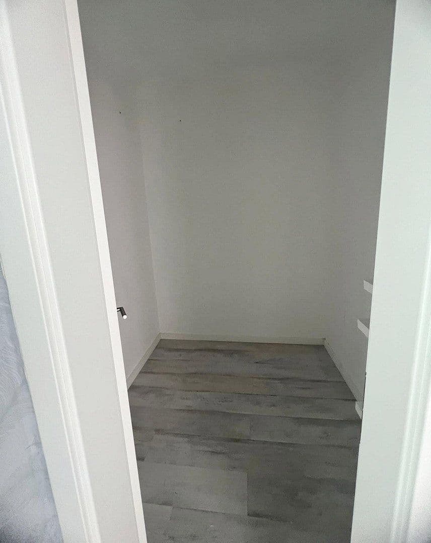 Prodej domu 1.780 m², pozemek 1.162 m², Konstantinplatz.5, Nordrhein-Westfalen - Mönchengladbach, Severní Porýní-Vestfálsko Prodej domu 1.780 m², pozemek 1.162 m², Konstantinplatz.5, Nordrhein-Westfalen - Mönchengladbach, Severní Porýní-Vestfálsko