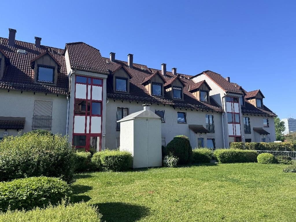 Pronájem bytu 1+1 42 m², Erlangen, Bavorsko Pronájem bytu 1+1 42 m², Erlangen, Bavorsko