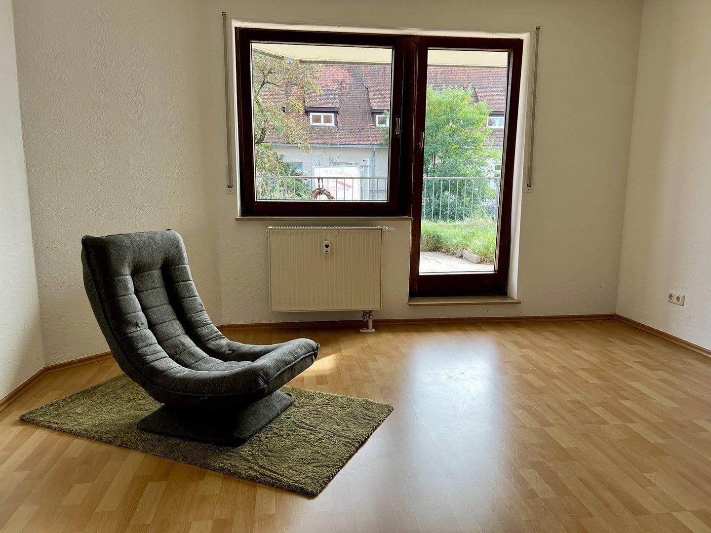 Pronájem bytu 1+1 42 m², Erlangen, Bavorsko Pronájem bytu 1+1 42 m², Erlangen, Bavorsko