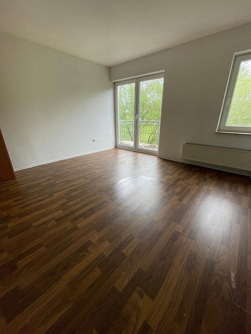 Pronájem bytu 3+1 74 m², Siegener Straße 5a, Reichshof, Severní Porýní-Vestfálsko Pronájem bytu 3+1 74 m², Siegener Straße 5a, Reichshof, Severní Porýní-Vestfálsko