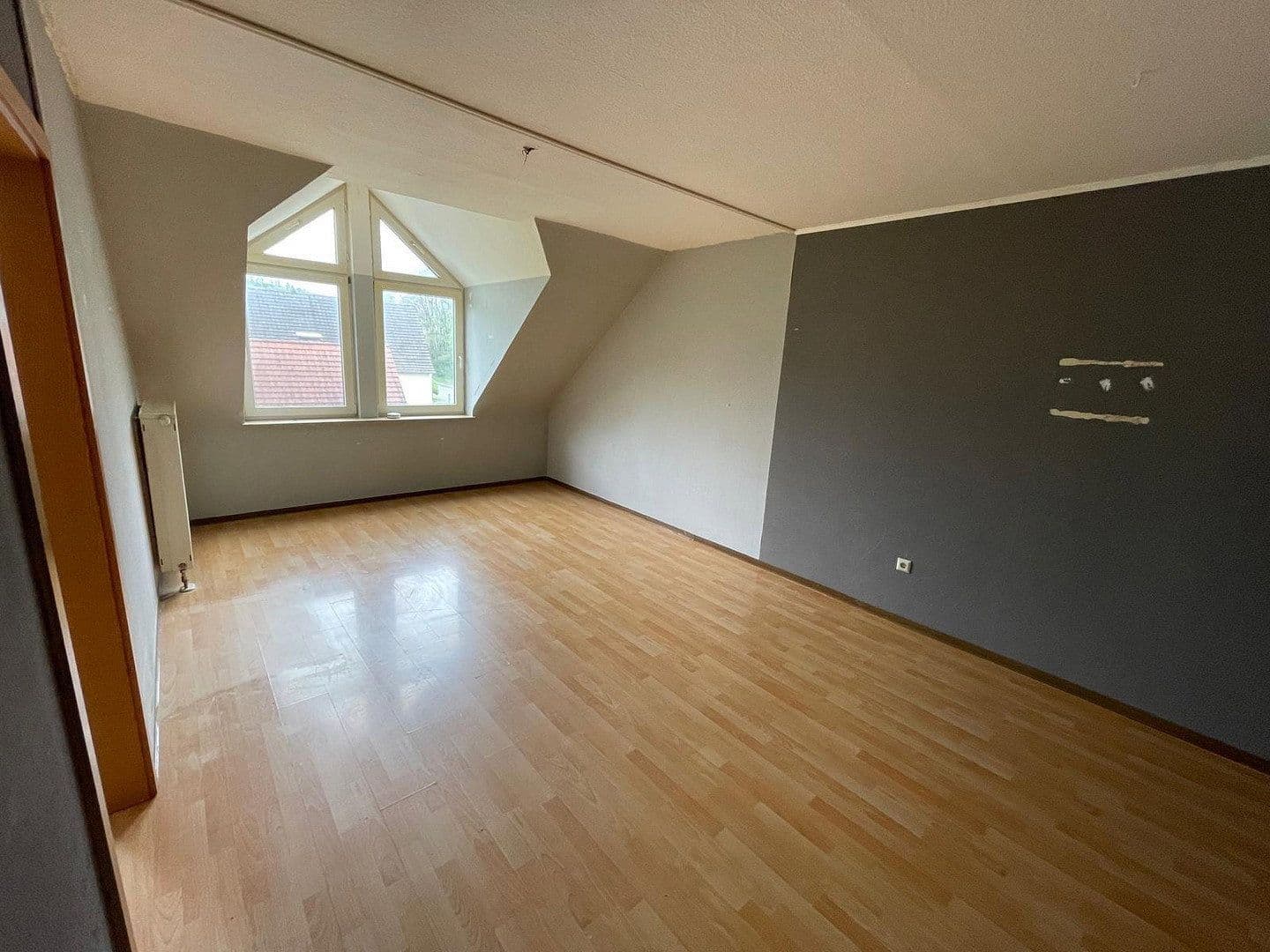 Pronájem bytu 3+1 74 m², Siegener Straße 5a, Reichshof, Severní Porýní-Vestfálsko Pronájem bytu 3+1 74 m², Siegener Straße 5a, Reichshof, Severní Porýní-Vestfálsko
