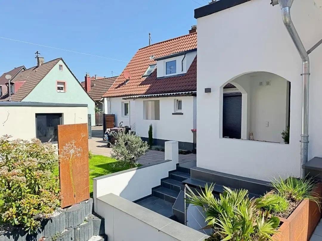 Prodej domu 460 m², pozemek 447 m², Karlsruhe, Bádensko-Württembersko Prodej domu 460 m², pozemek 447 m², Karlsruhe, Bádensko-Württembersko
