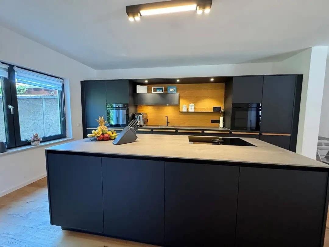 Prodej domu 460 m², pozemek 447 m², Karlsruhe, Bádensko-Württembersko Prodej domu 460 m², pozemek 447 m², Karlsruhe, Bádensko-Württembersko