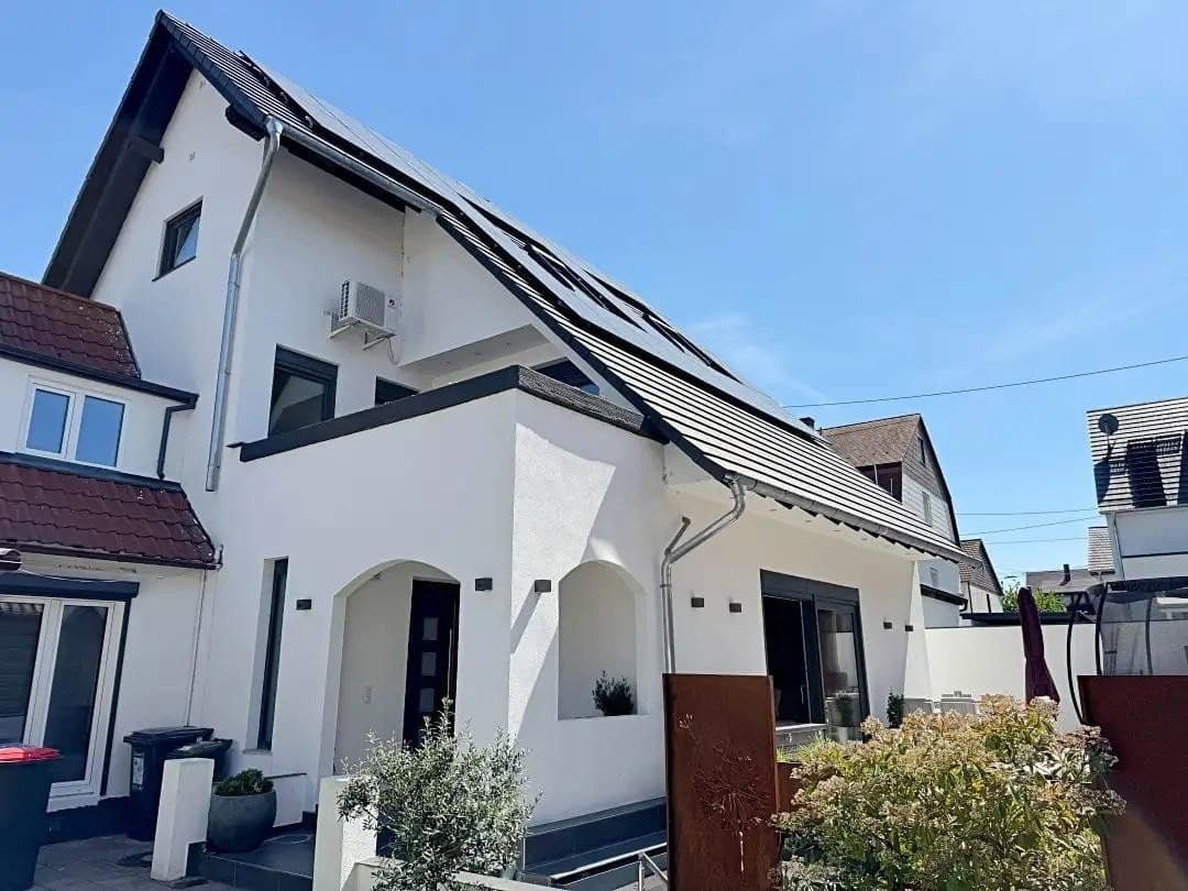 Prodej domu 460 m², pozemek 447 m², Karlsruhe, Bádensko-Württembersko Prodej domu 460 m², pozemek 447 m², Karlsruhe, Bádensko-Württembersko