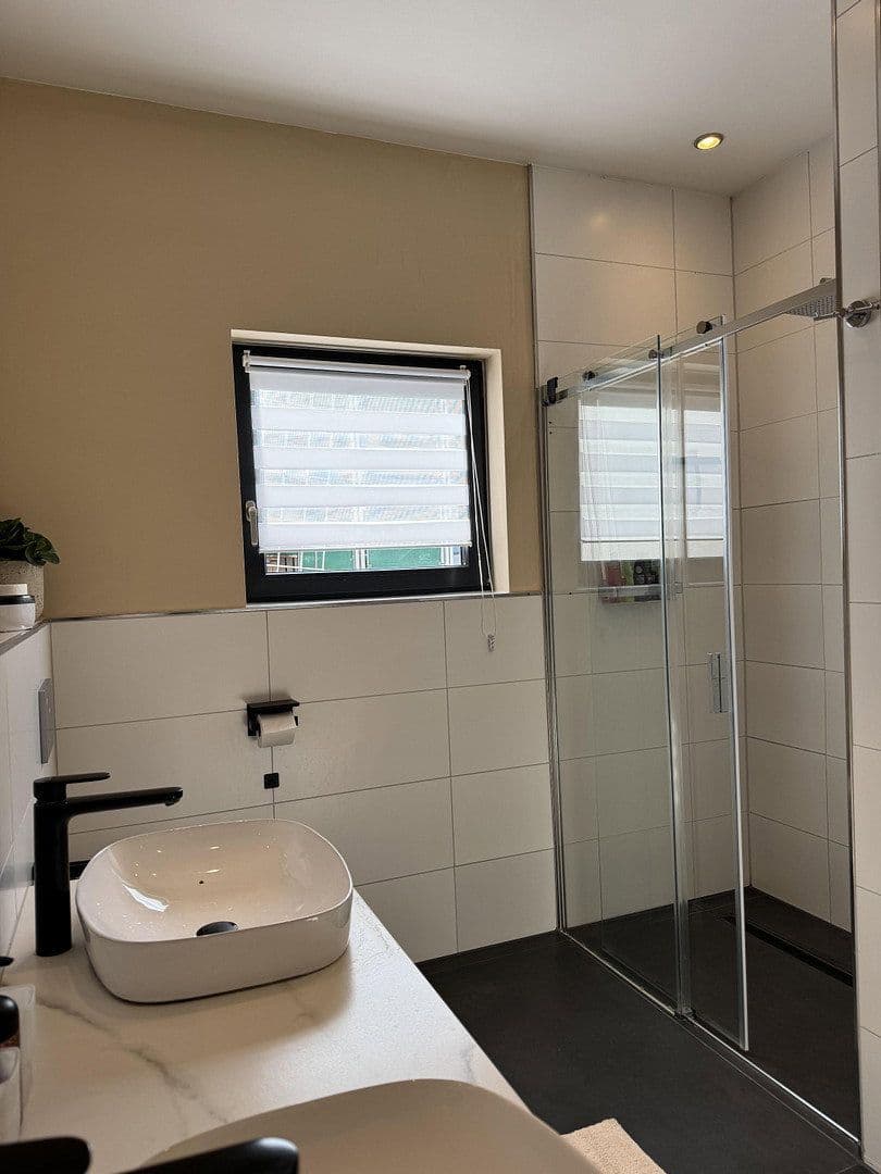 Prodej domu 460 m², pozemek 447 m², Karlsruhe, Bádensko-Württembersko Prodej domu 460 m², pozemek 447 m², Karlsruhe, Bádensko-Württembersko