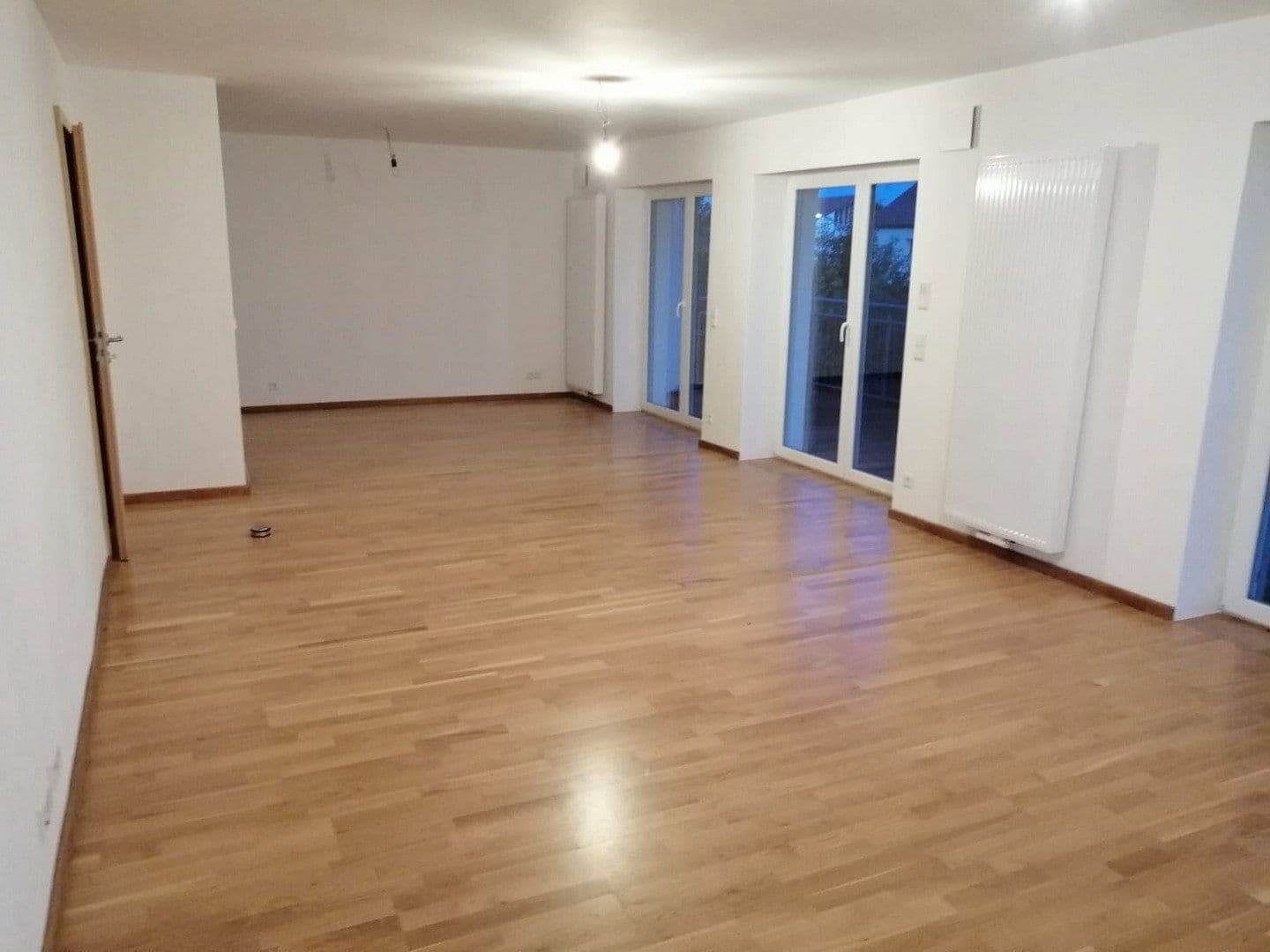 Pronájem bytu 2+1 71 m², Leinfelden-Echterdingen, Bádensko-Württembersko Pronájem bytu 2+1 71 m², Leinfelden-Echterdingen, Bádensko-Württembersko