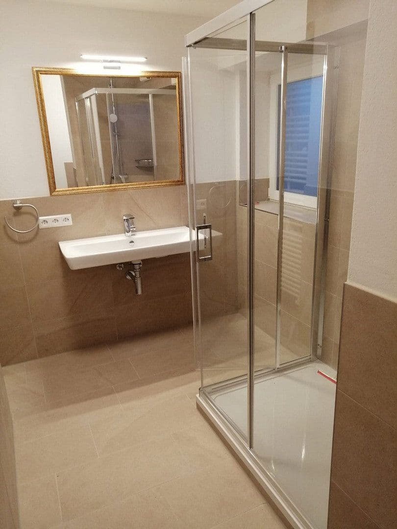 Pronájem bytu 2+1 71 m², Leinfelden-Echterdingen, Bádensko-Württembersko Pronájem bytu 2+1 71 m², Leinfelden-Echterdingen, Bádensko-Württembersko
