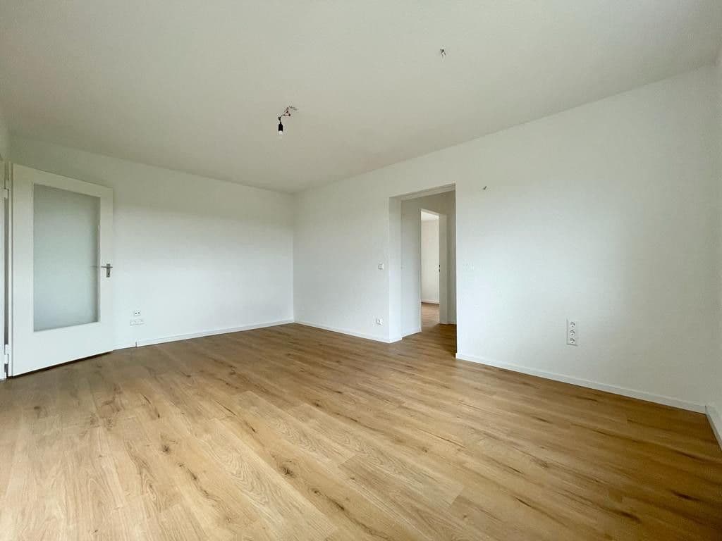 Pronájem bytu 3+1 65 m², Makenhofstraße 4, Marbach am Neckar, Bádensko-Württembersko Pronájem bytu 3+1 65 m², Makenhofstraße 4, Marbach am Neckar, Bádensko-Württembersko