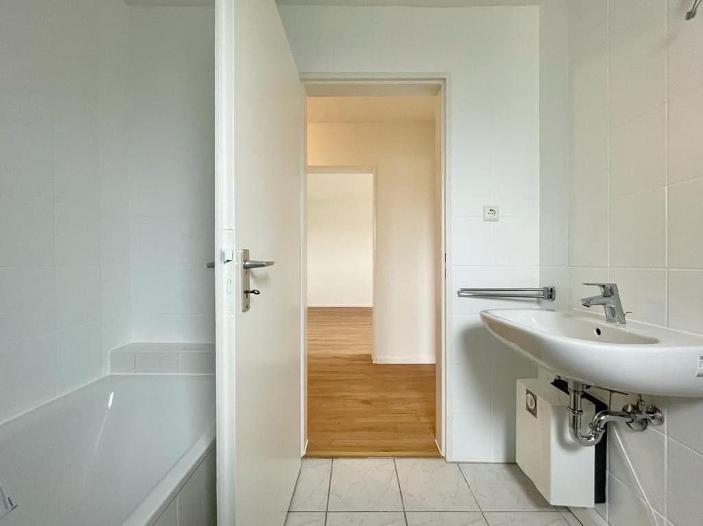 Pronájem bytu 3+1 65 m², Makenhofstraße 4, Marbach am Neckar, Bádensko-Württembersko Pronájem bytu 3+1 65 m², Makenhofstraße 4, Marbach am Neckar, Bádensko-Württembersko