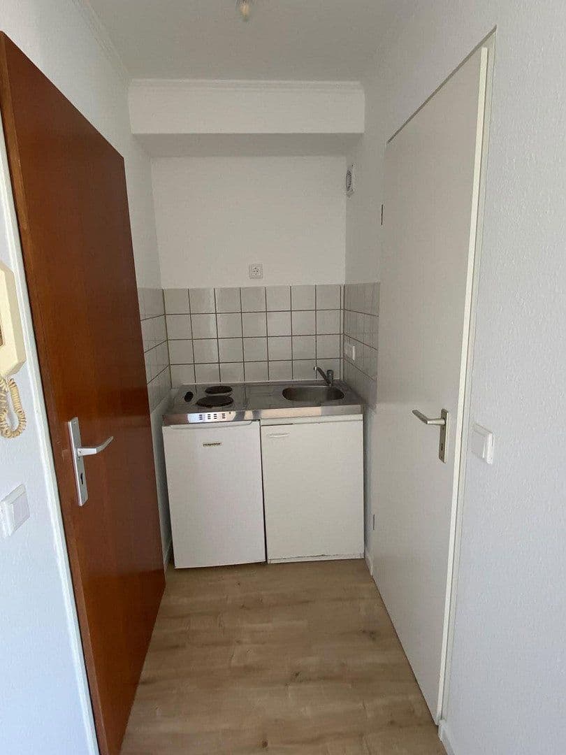 Pronájem bytu 1+1 21 m², Bublitzer Str. 17, Düsseldorf, Severní Porýní-Vestfálsko Pronájem bytu 1+1 21 m², Bublitzer Str. 17, Düsseldorf, Severní Porýní-Vestfálsko