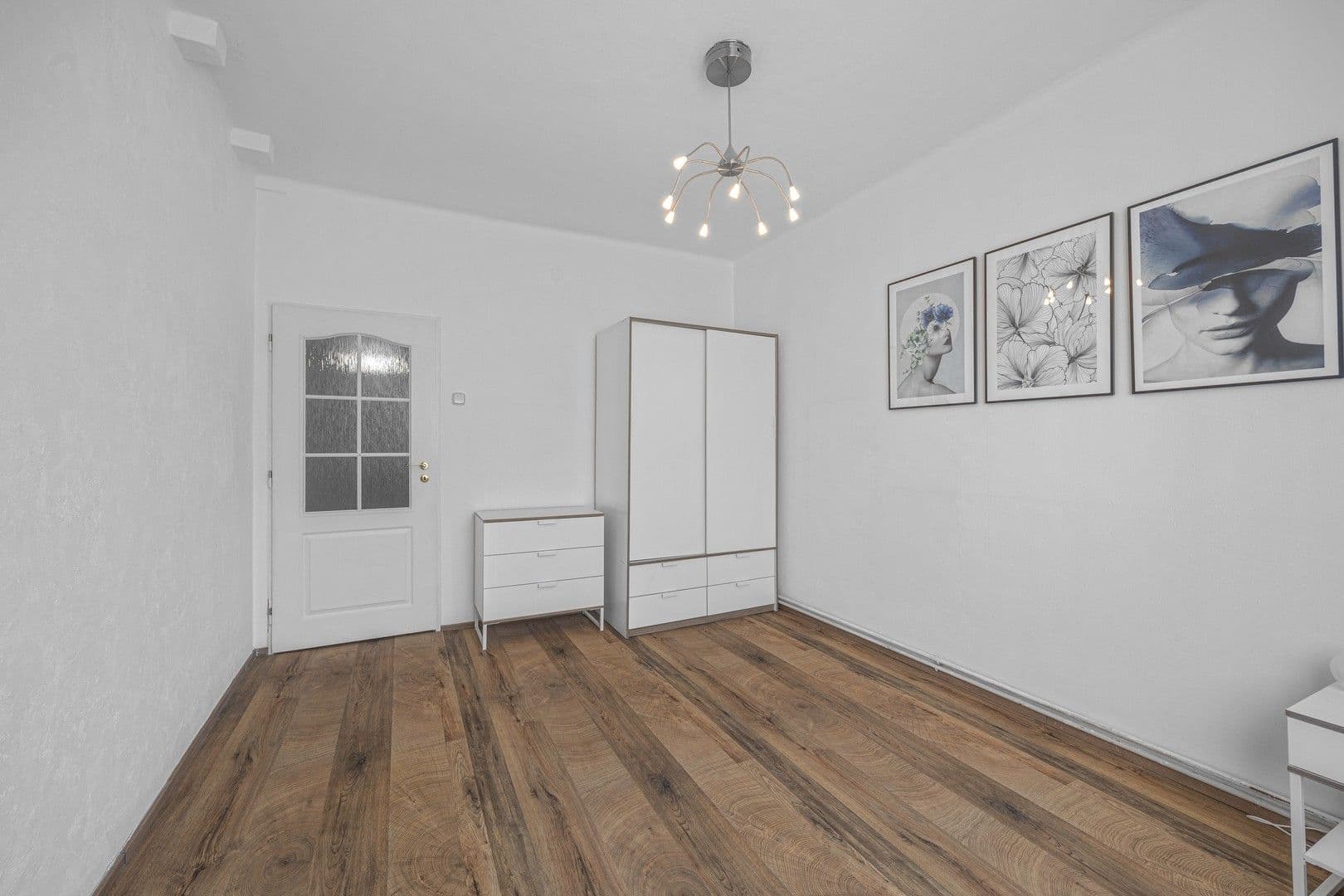 Pronájem bytu 2+kk 53 m², Hořanská, Praha, Praha Pronájem bytu 2+kk 53 m², Hořanská, Praha, Praha