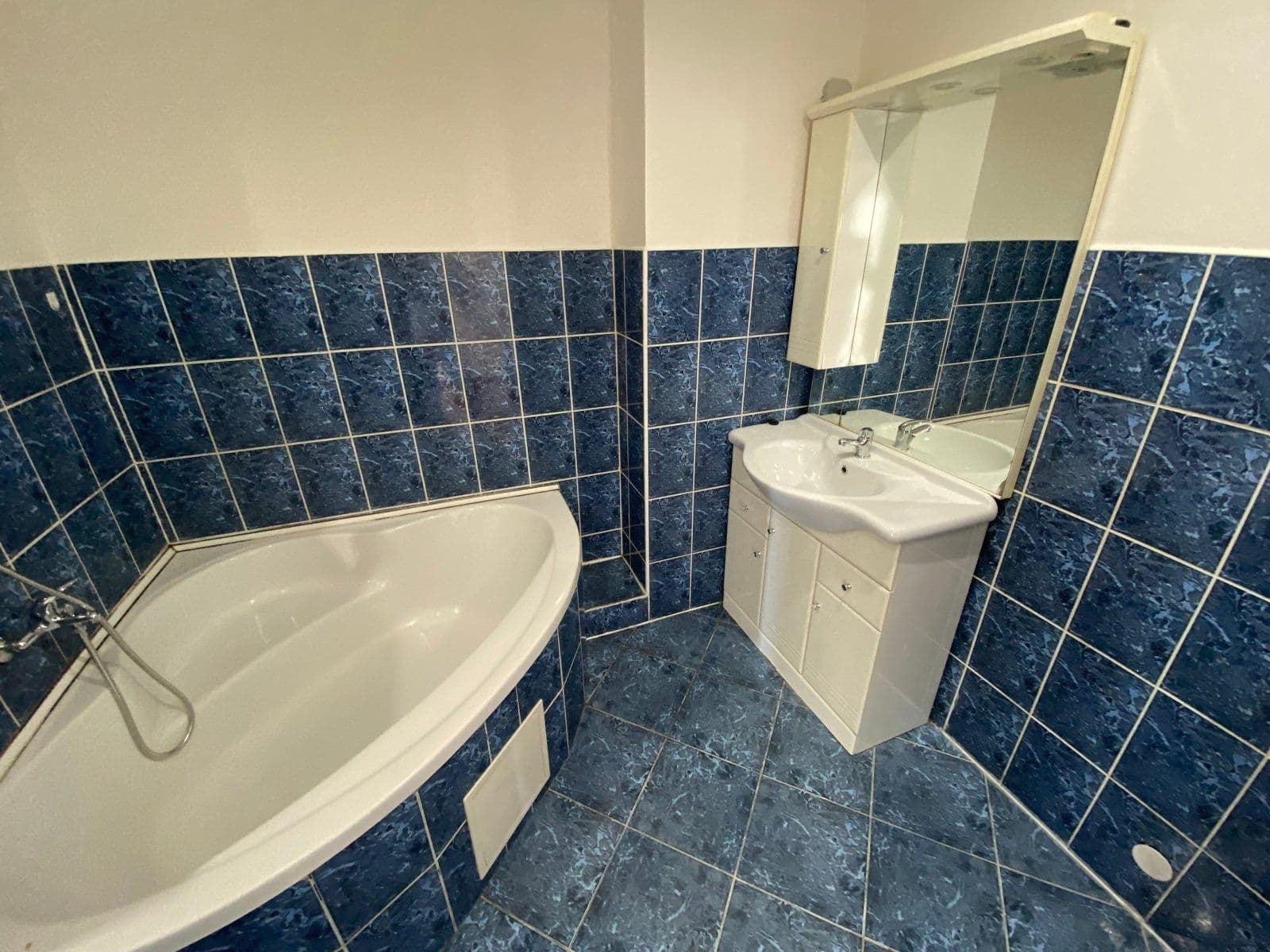 Pronájem bytu 2+1 60 m², Masarykova třída, Orlová, Moravskoslezský kraj Pronájem bytu 2+1 60 m², Masarykova třída, Orlová, Moravskoslezský kraj