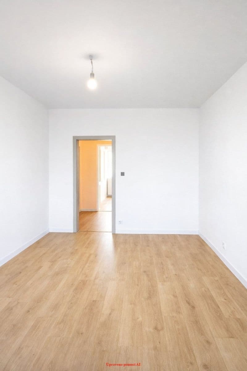 Pronájem bytu 3+1 76 m², Osvobození, Orlová, Moravskoslezský kraj Pronájem bytu 3+1 76 m², Osvobození, Orlová, Moravskoslezský kraj