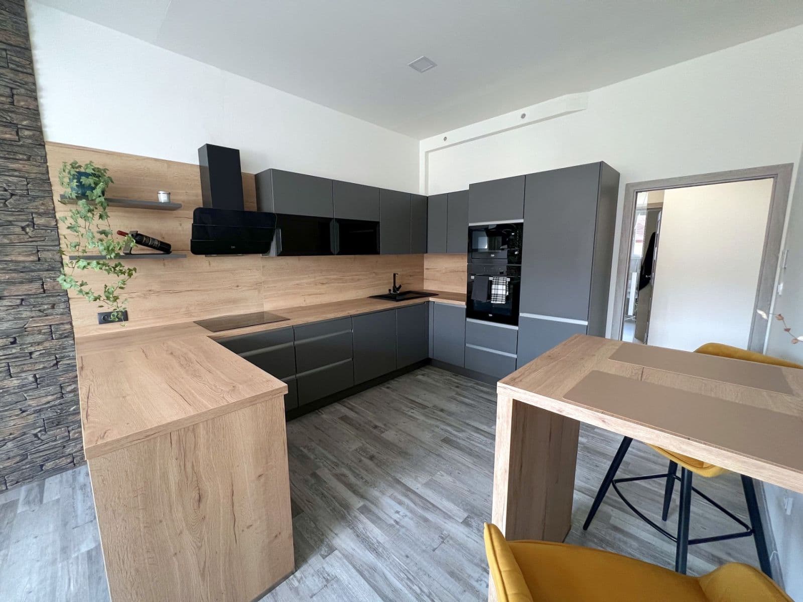 Prodej bytu 2+kk 58 m², Černokostelecká, Praha, Praha Prodej bytu 2+kk 58 m², Černokostelecká, Praha, Praha