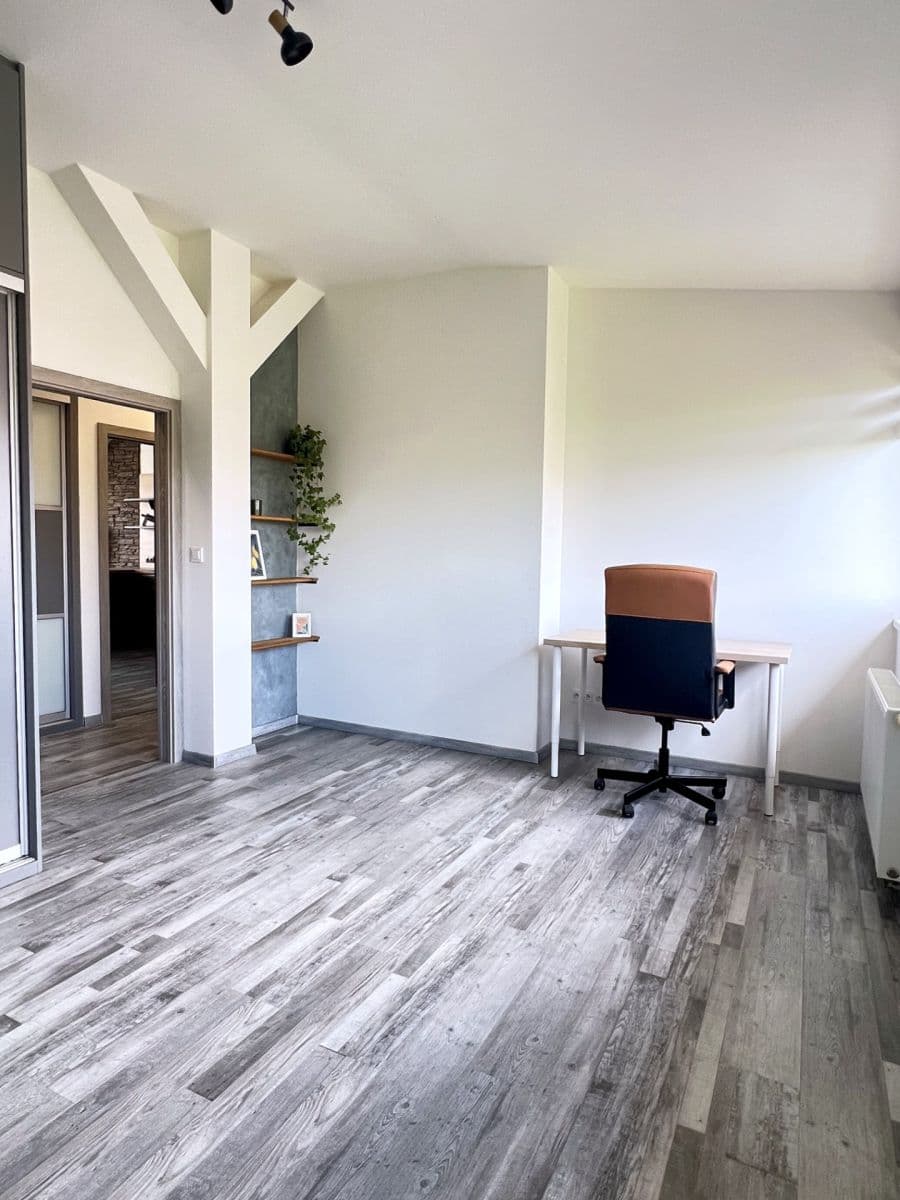 Prodej bytu 2+kk 58 m², Černokostelecká, Praha, Praha Prodej bytu 2+kk 58 m², Černokostelecká, Praha, Praha