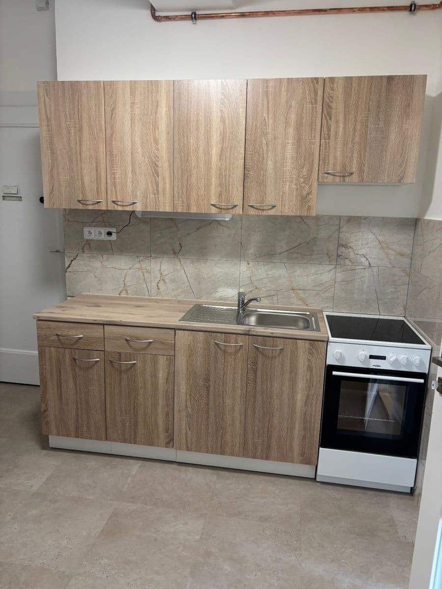 Pronájem bytu 2+kk 45 m², Rečkova, Praha, Praha Pronájem bytu 2+kk 45 m², Rečkova, Praha, Praha