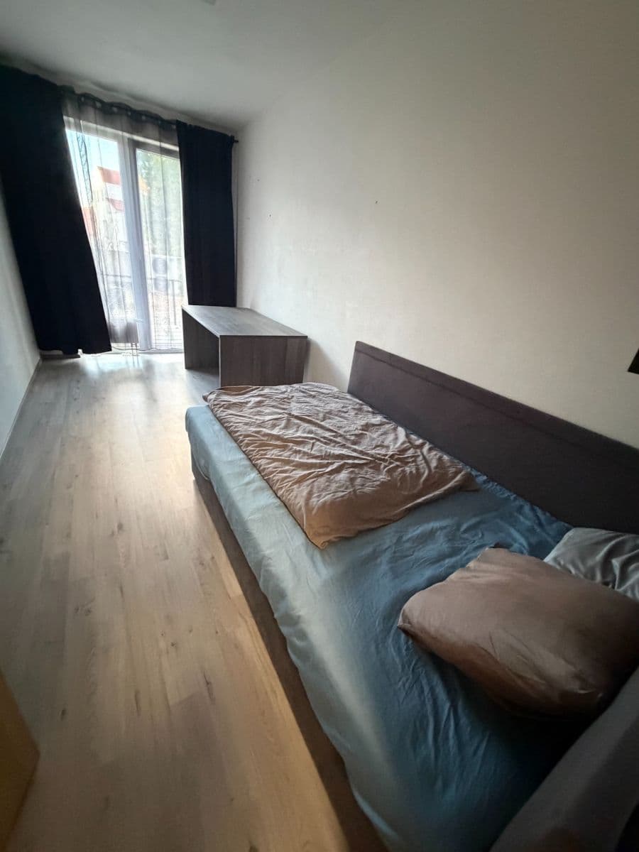 Pronájem bytu 2+kk 43 m², Poděbradova, Plzeň, Plzeňský kraj Pronájem bytu 2+kk 43 m², Poděbradova, Plzeň, Plzeňský kraj