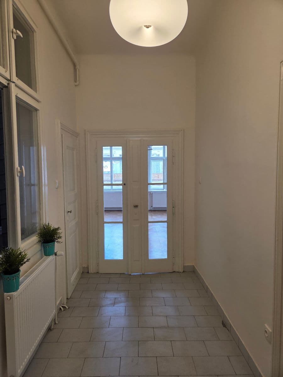 Pronájem bytu 3+1 85 m², Praha, Praha Pronájem bytu 3+1 85 m², Praha, Praha