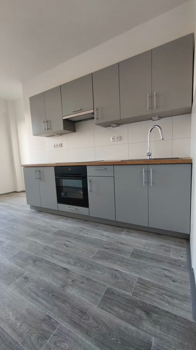 Pronájem bytu 1+1 45 m², Na Kopečku, Praha, Praha Pronájem bytu 1+1 45 m², Na Kopečku, Praha, Praha