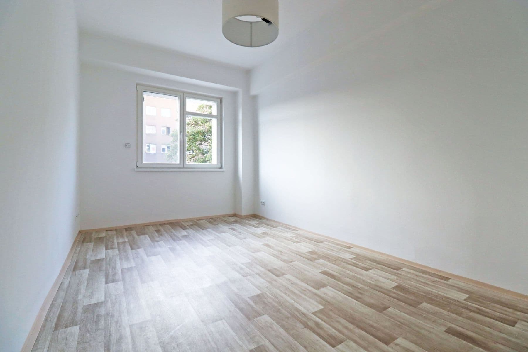 Pronájem bytu 2+1 56 m², Vladivostocká, Praha, Praha Pronájem bytu 2+1 56 m², Vladivostocká, Praha, Praha