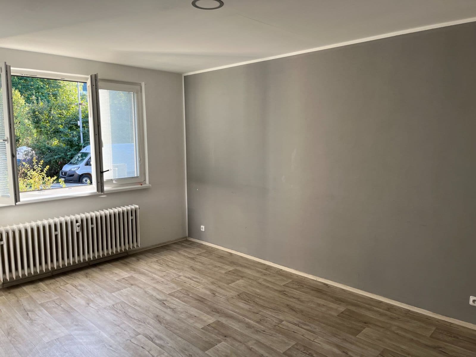 Pronájem bytu 2+1 62 m², Dukelská, Zlín, Zlínský kraj Pronájem bytu 2+1 62 m², Dukelská, Zlín, Zlínský kraj