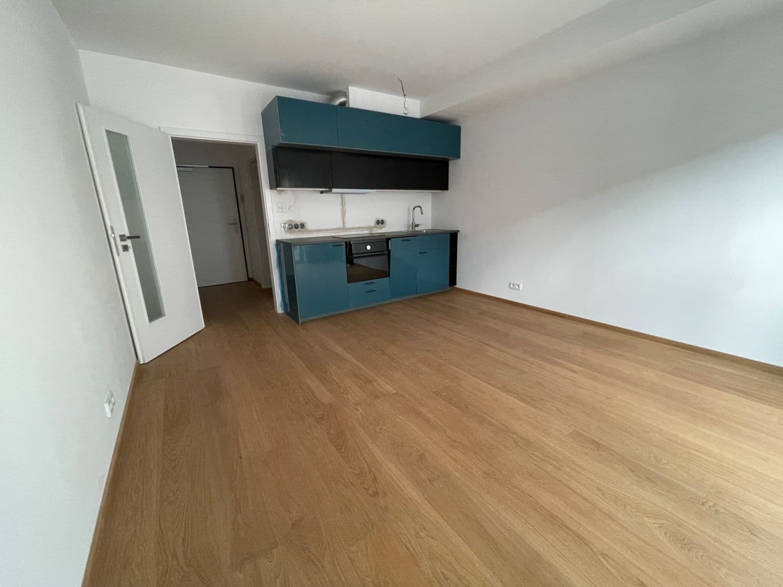 Pronájem bytu 1+kk 44 m², Gočárova třída, Hradec Králové, Královéhradecký kraj Pronájem bytu 1+kk 44 m², Gočárova třída, Hradec Králové, Královéhradecký kraj