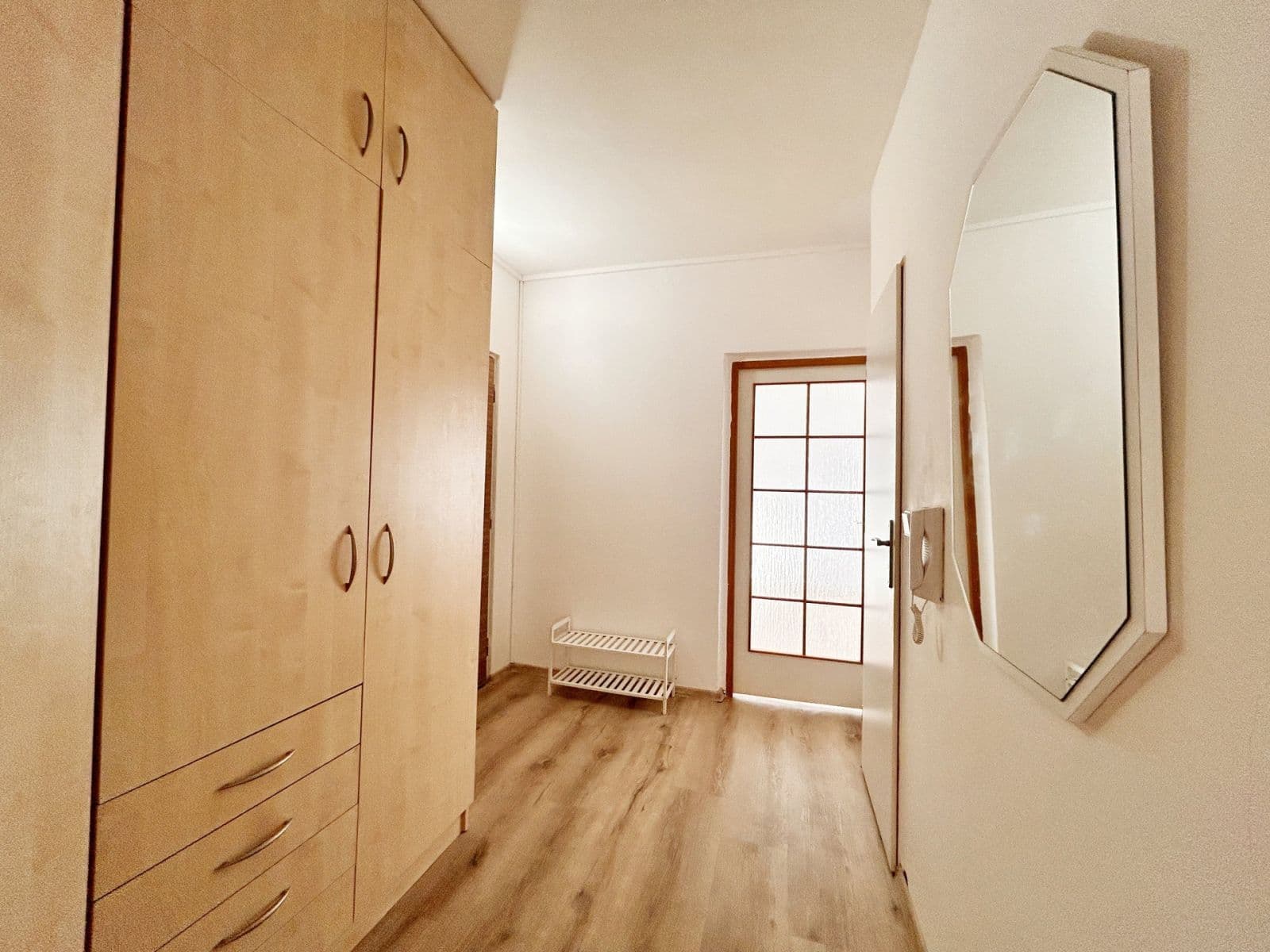 Pronájem bytu 2+1 69 m², Zd. Štěpánka, Rakovník, Středočeský kraj Pronájem bytu 2+1 69 m², Zd. Štěpánka, Rakovník, Středočeský kraj