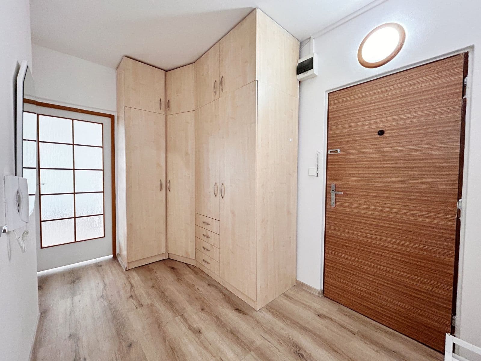 Pronájem bytu 2+1 69 m², Zd. Štěpánka, Rakovník, Středočeský kraj Pronájem bytu 2+1 69 m², Zd. Štěpánka, Rakovník, Středočeský kraj