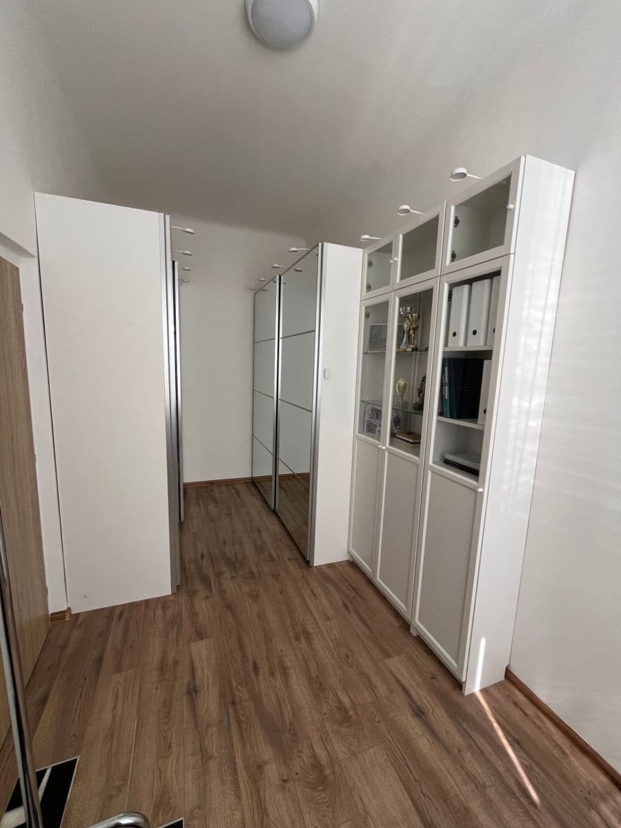 Pronájem bytu 2+1 70 m², Roháčova, Tábor, Jihočeský kraj Pronájem bytu 2+1 70 m², Roháčova, Tábor, Jihočeský kraj