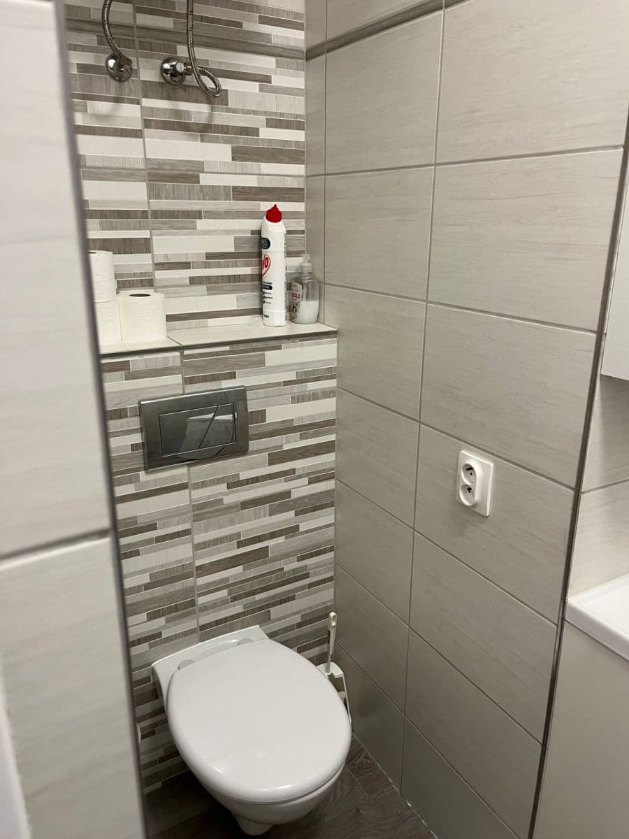 Pronájem bytu 2+1 70 m², Roháčova, Tábor, Jihočeský kraj Pronájem bytu 2+1 70 m², Roháčova, Tábor, Jihočeský kraj