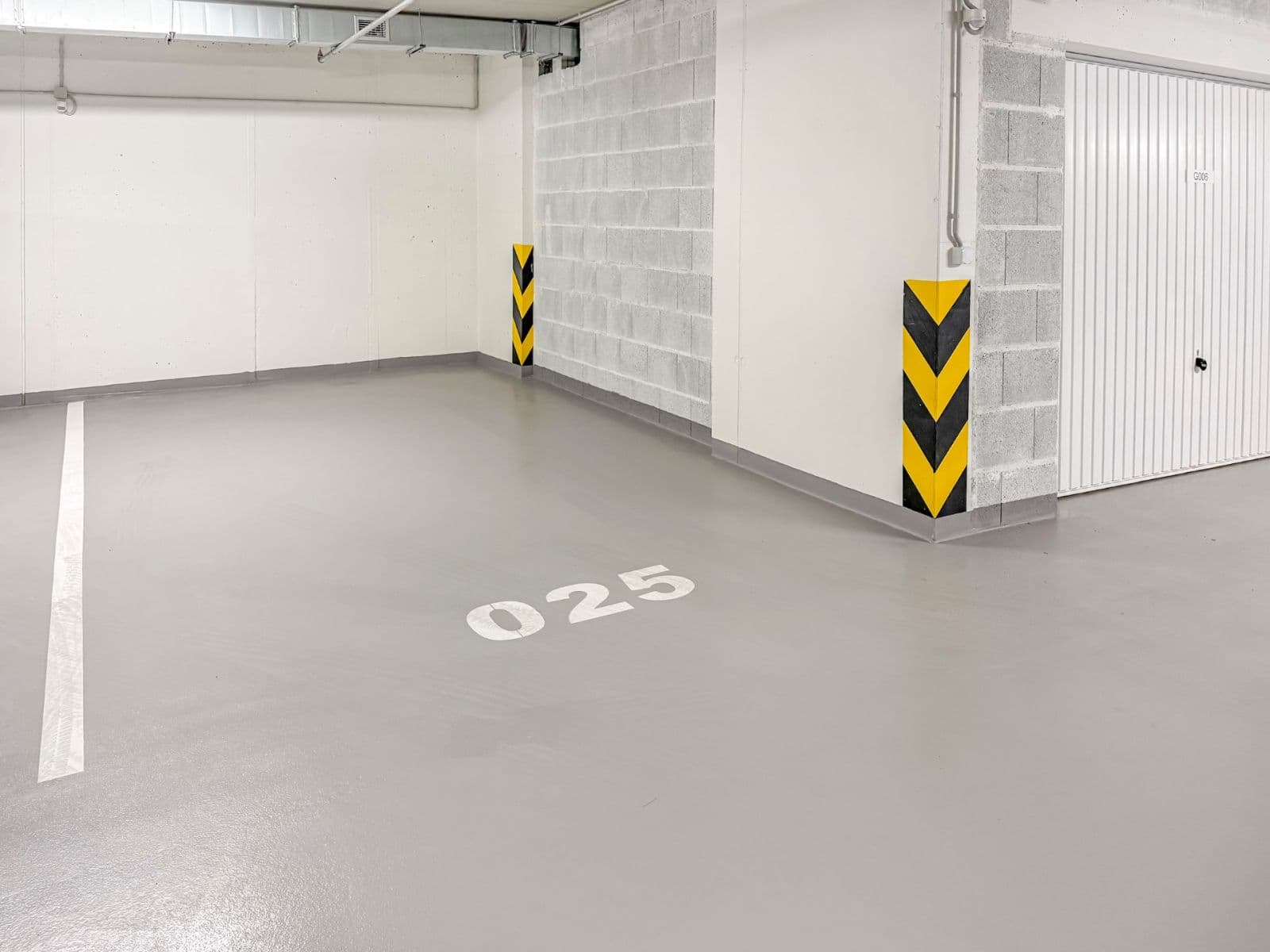 Pronájem garáže 17 m², Poděbradská, Praha, Praha Pronájem garáže 17 m², Poděbradská, Praha, Praha