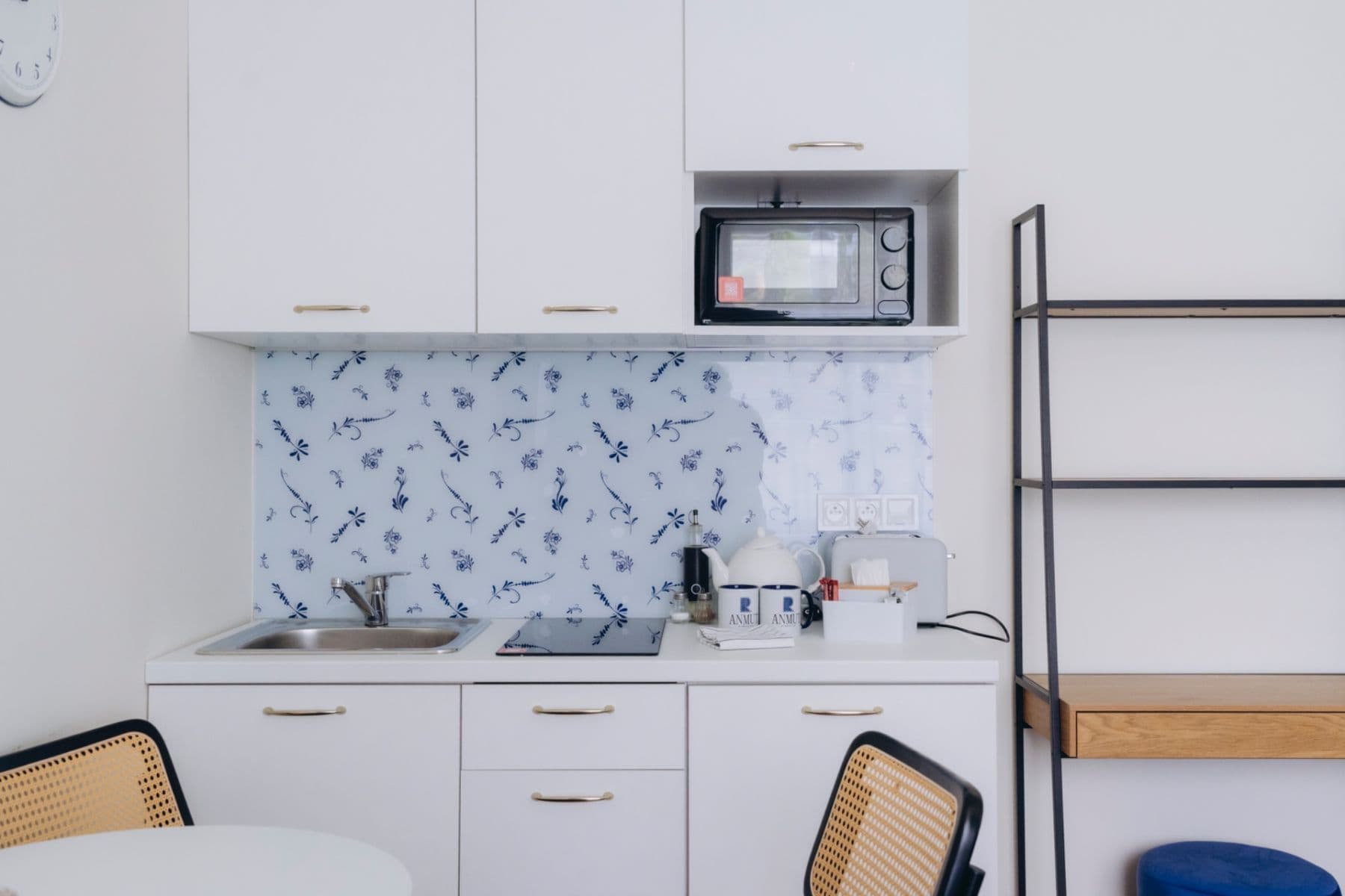 Pronájem bytu 1+kk 25 m², Bulharská, Karlovy Vary, Karlovarský kraj Pronájem bytu 1+kk 25 m², Bulharská, Karlovy Vary, Karlovarský kraj