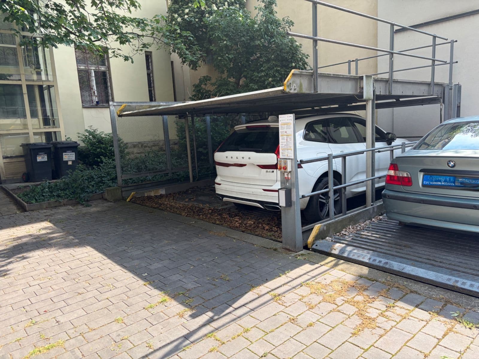 Pronájem garáže 13 m², Staropramenná, Praha, Praha Pronájem garáže 13 m², Staropramenná, Praha, Praha