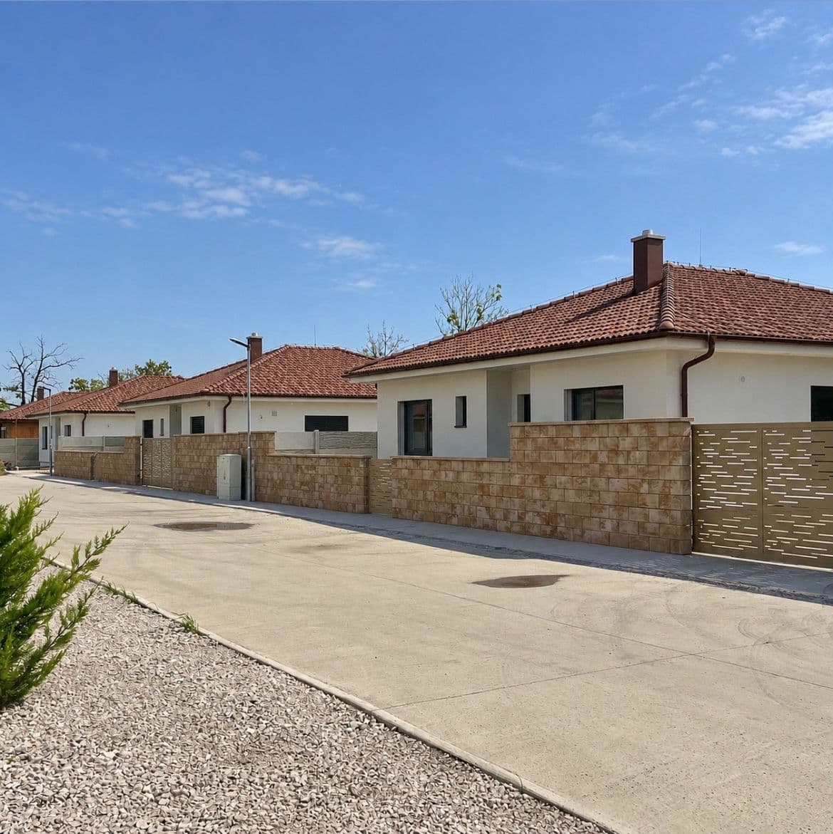 Prodej domu 105 m², pozemek 535 m², Hlavná, Šamorín, Trnavský kraj Prodej domu 105 m², pozemek 535 m², Hlavná, Šamorín, Trnavský kraj