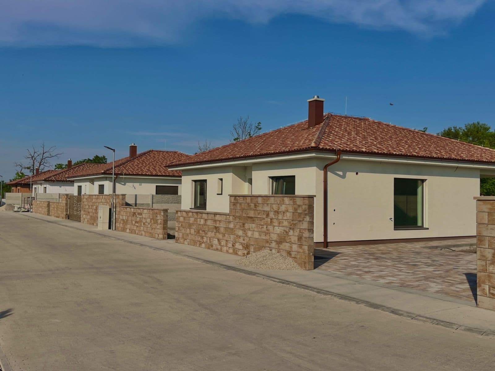 Prodej domu 105 m², pozemek 535 m², Hlavná, Šamorín, Trnavský kraj Prodej domu 105 m², pozemek 535 m², Hlavná, Šamorín, Trnavský kraj