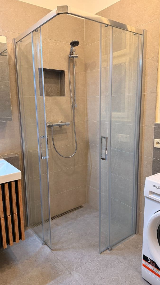 Pronájem bytu 1+1 50 m², Haškova, Praha, Praha Pronájem bytu 1+1 50 m², Haškova, Praha, Praha
