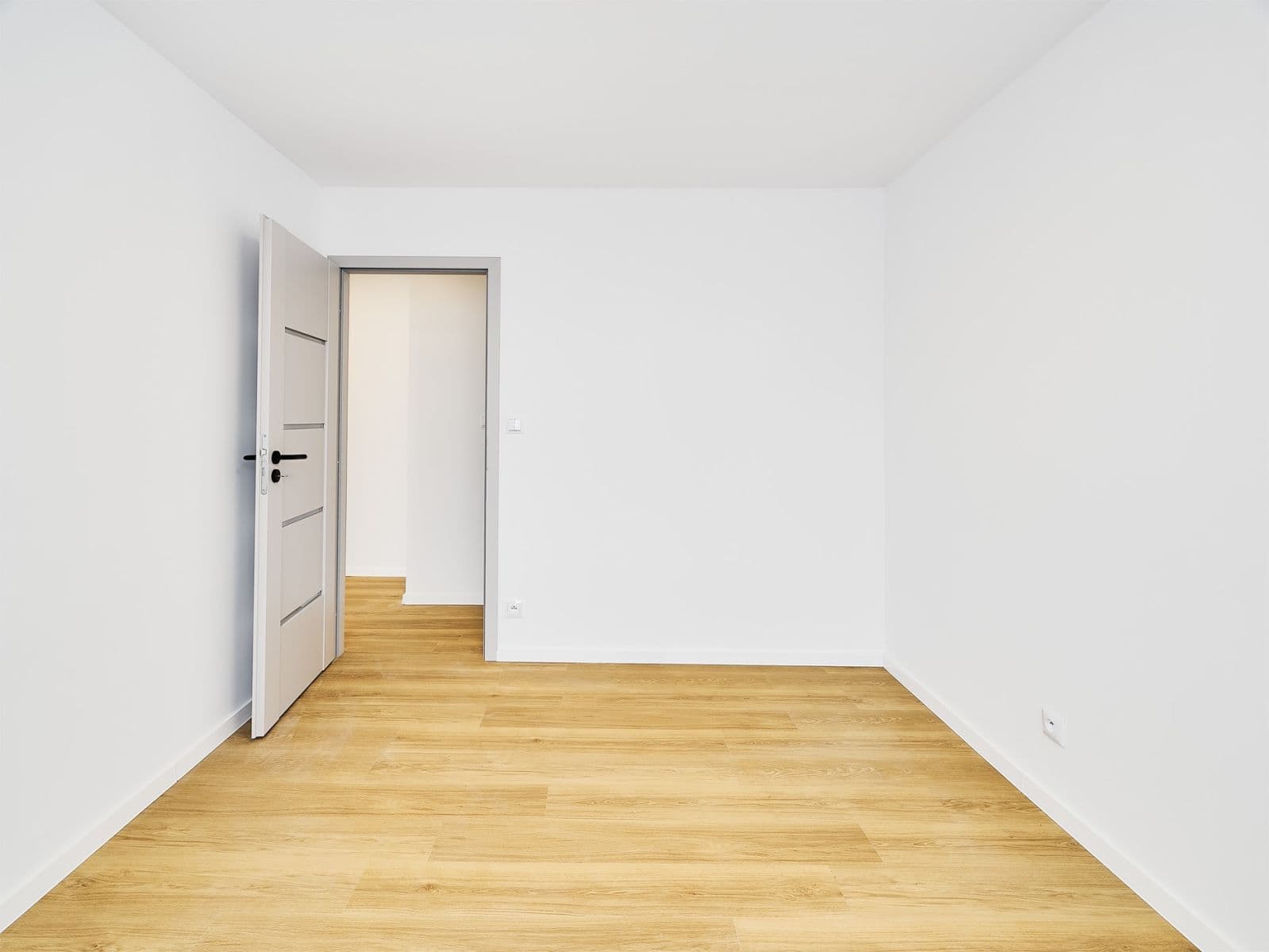 Prodej bytu 4+kk 73 m², Lovosická, Praha, Praha Prodej bytu 4+kk 73 m², Lovosická, Praha, Praha