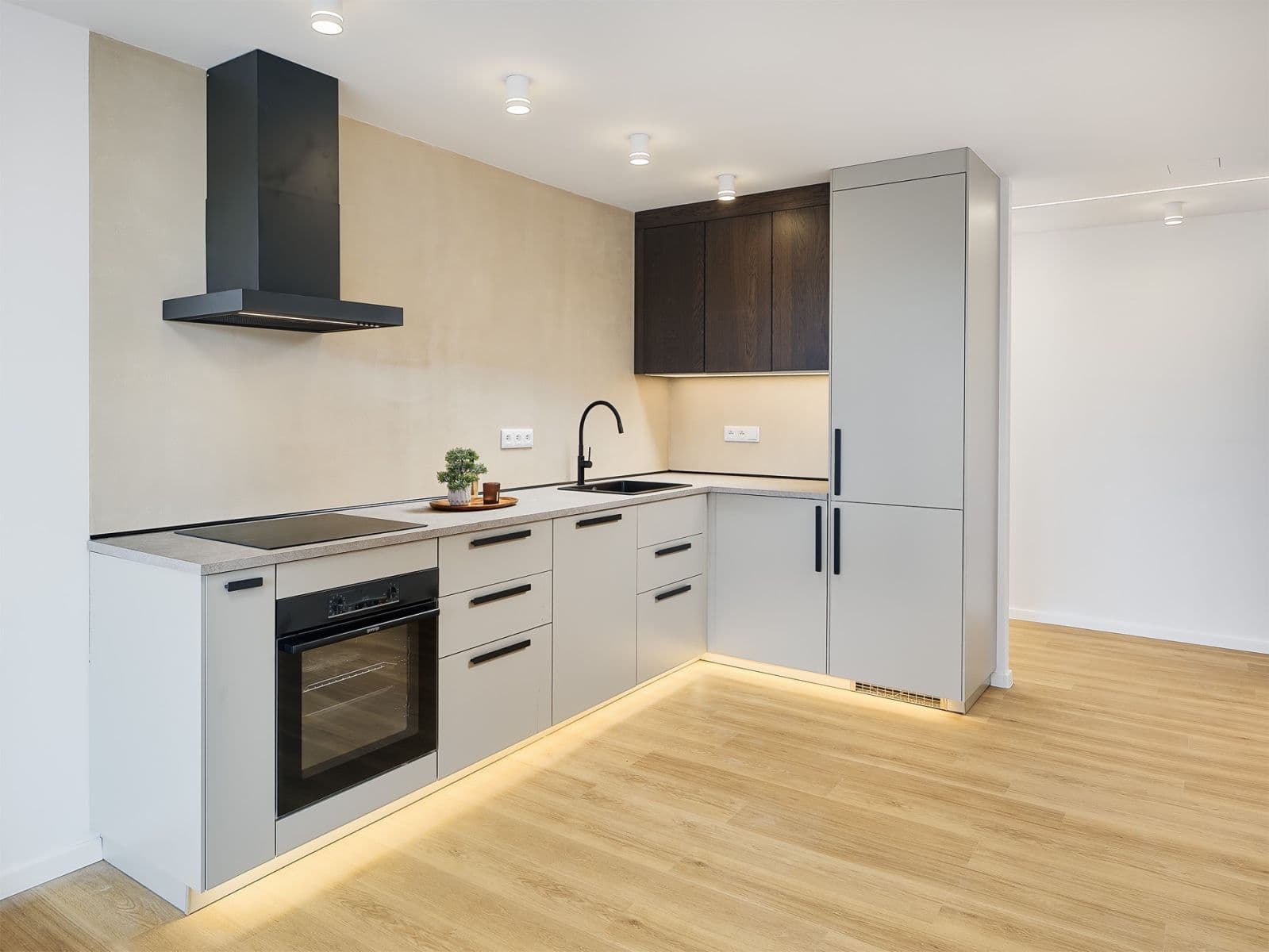 Prodej bytu 4+kk 73 m², Lovosická, Praha, Praha Prodej bytu 4+kk 73 m², Lovosická, Praha, Praha
