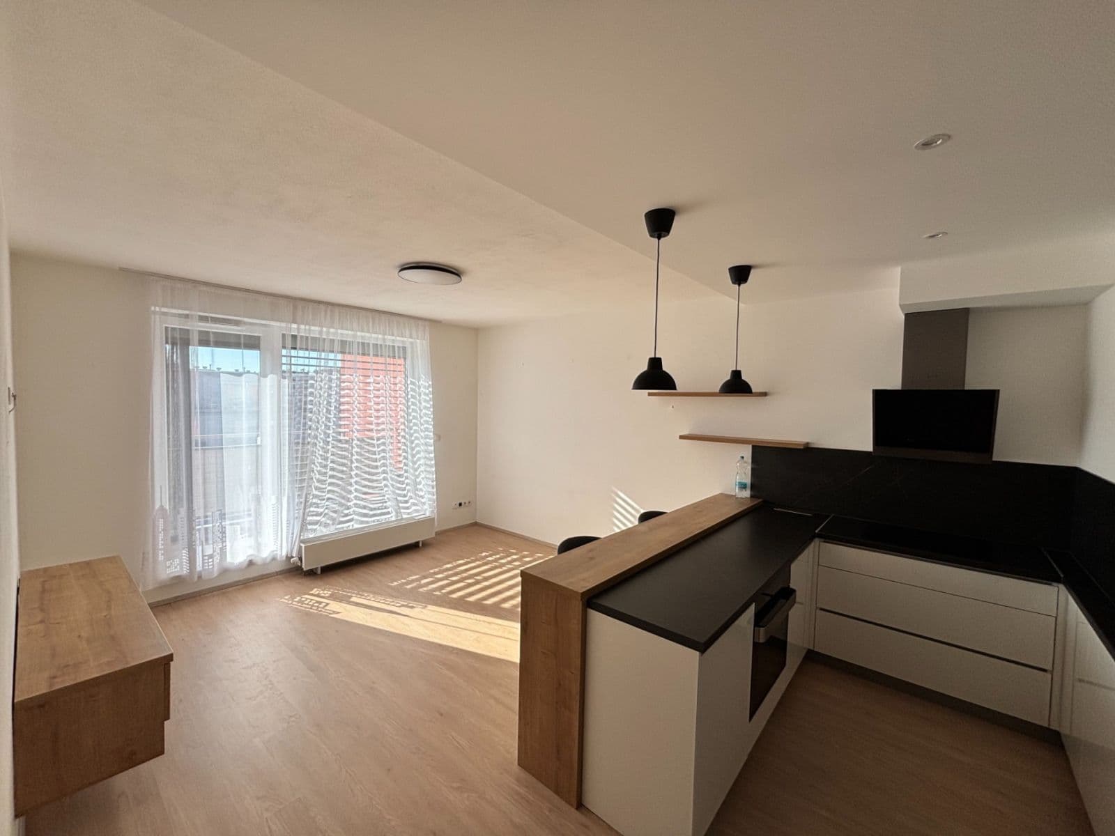 Pronájem bytu 2+kk 48 m², Pšeničná, Hostivice, Středočeský kraj Pronájem bytu 2+kk 48 m², Pšeničná, Hostivice, Středočeský kraj